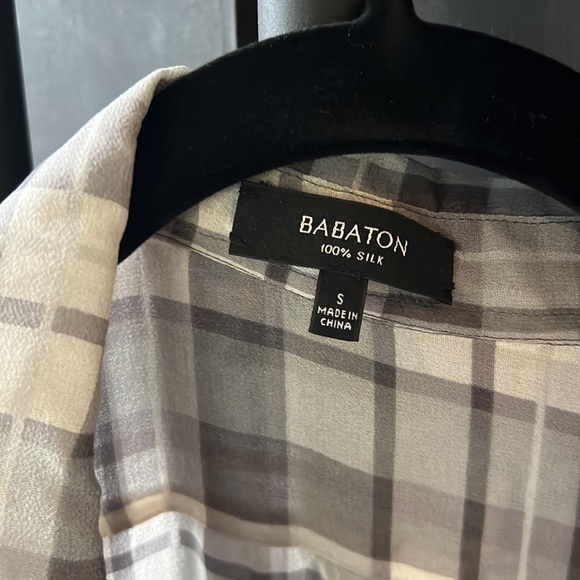 ARITZIA Babaton 100% silk button down blouse - grey/white plaid - Picture 3 of 8